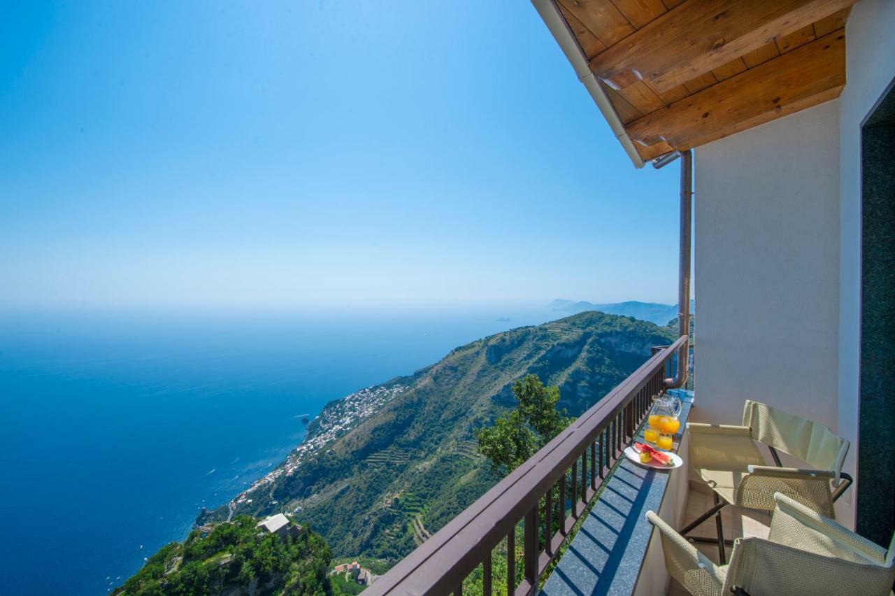 Bed & Breakfast Paradise
