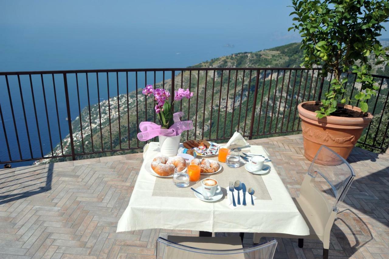 Bed & Breakfast Paradise